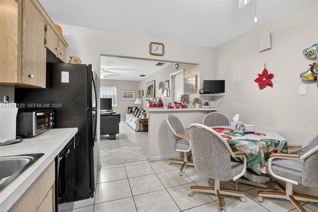 2221 NW 82nd Way, Pembroke Pines, FL 33024