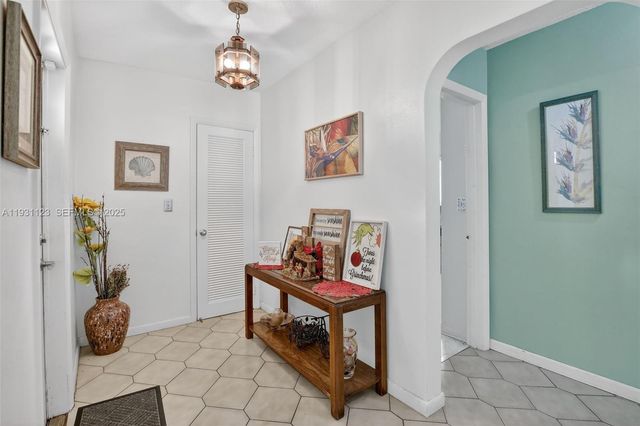 2221 NW 82nd Way, Pembroke Pines, FL 33024