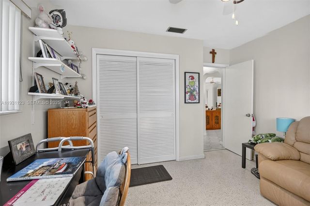 2221 NW 82nd Way, Pembroke Pines, FL 33024