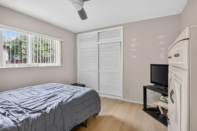 2221 NW 82nd Way, Pembroke Pines, FL 33024