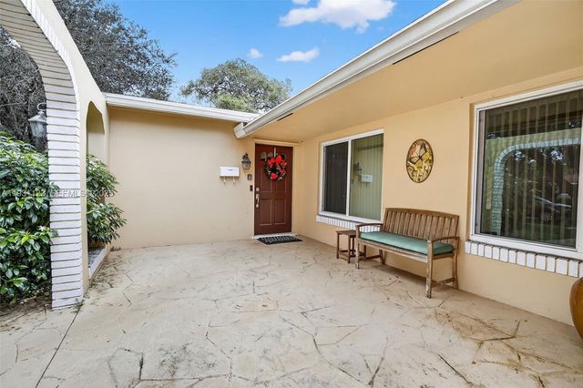 2221 NW 82nd Way, Pembroke Pines, FL 33024