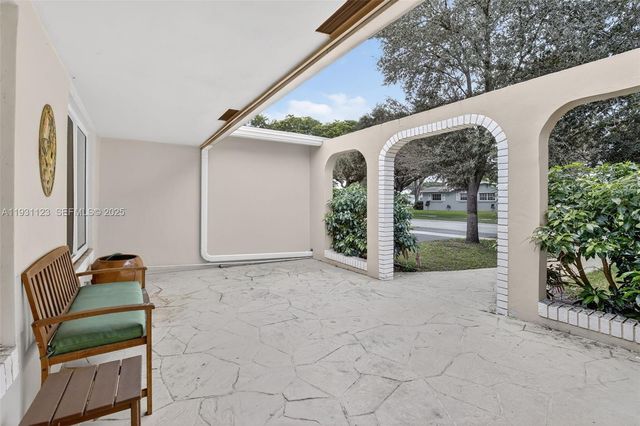 2221 NW 82nd Way, Pembroke Pines, FL 33024