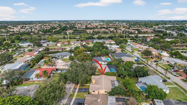 2221 NW 82nd Way, Pembroke Pines, FL 33024
