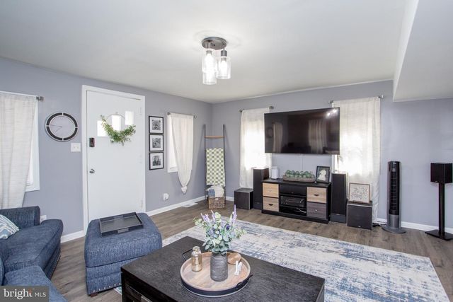 445 BLUE BELL RD, Williamstown, NJ 08094