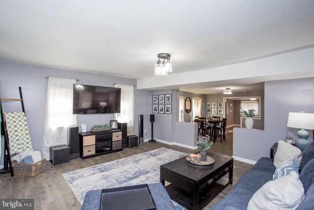 445 BLUE BELL RD, Williamstown, NJ 08094