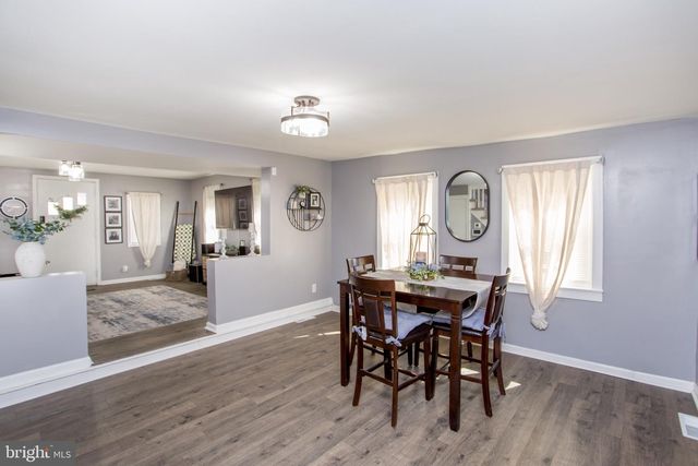 445 BLUE BELL RD, Williamstown, NJ 08094