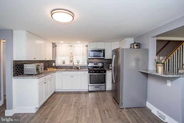 445 BLUE BELL RD, Williamstown, NJ 08094