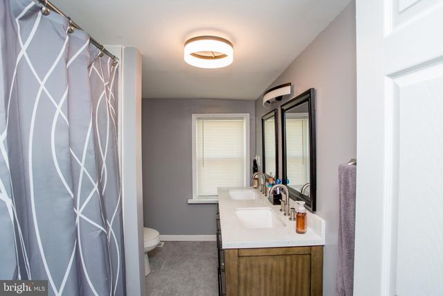 445 BLUE BELL RD, Williamstown, NJ 08094