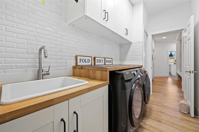 2934 Medinah, Weston, FL 33332