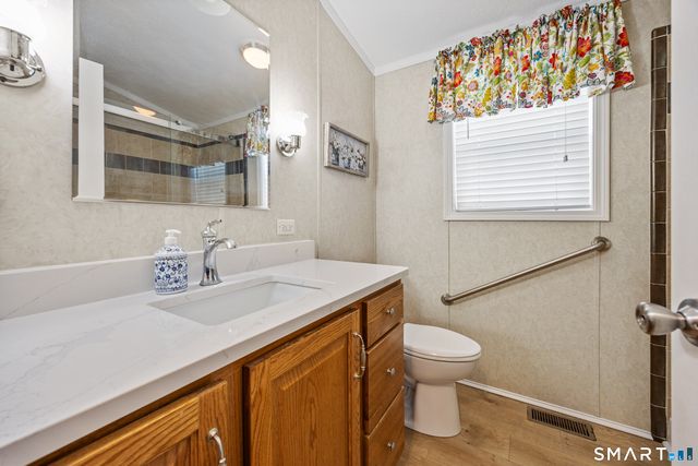 10 Meadow Road, Southington, CT 06489