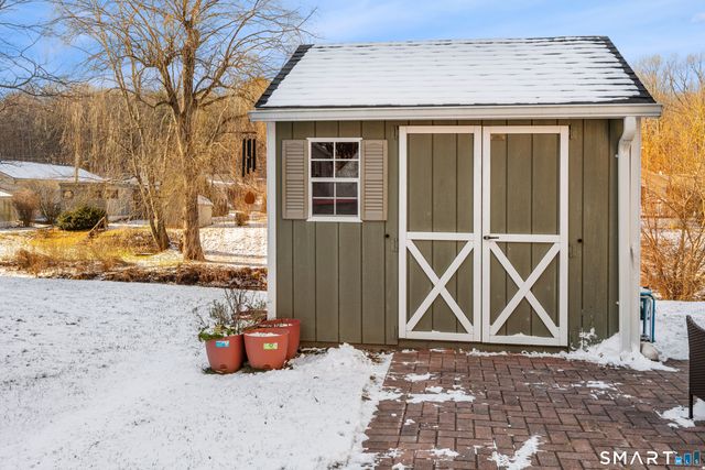 10 Meadow Road, Southington, CT 06489