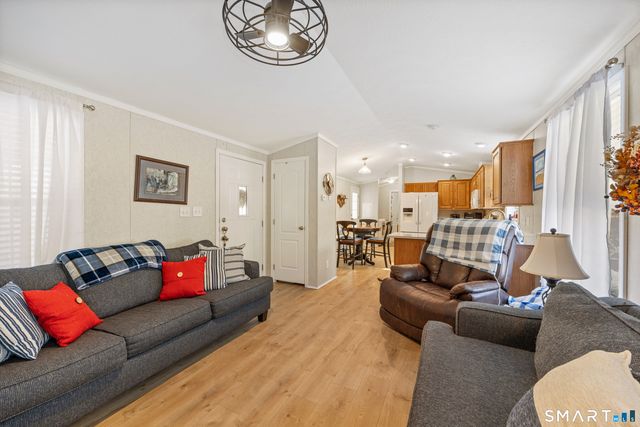 10 Meadow Road, Southington, CT 06489