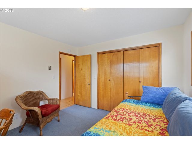 3621 Ne 10TH St, Otis, OR 97368