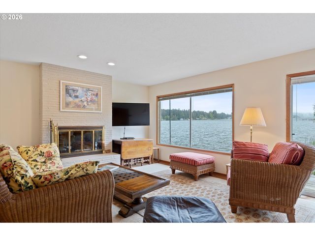 3621 Ne 10TH St, Otis, OR 97368