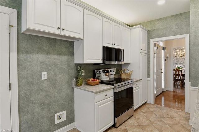 1332 Whitworth Court, Kernersville, NC 27284