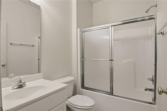 1332 Whitworth Court, Kernersville, NC 27284