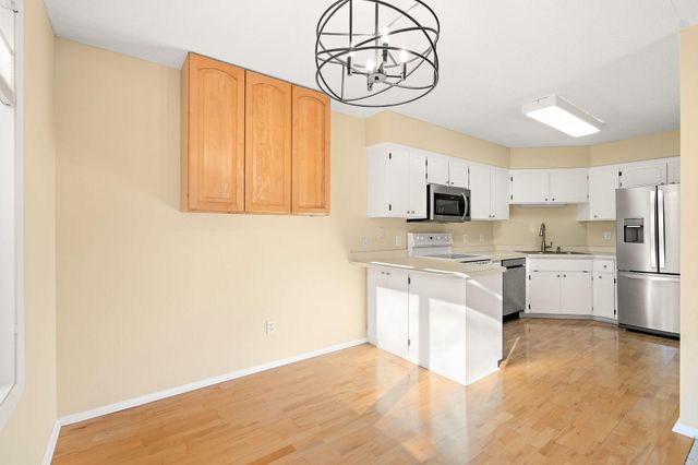 14216 Towers Lane, Eden Prairie, MN 55347