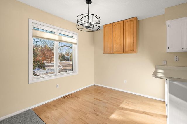 14216 Towers Lane, Eden Prairie, MN 55347