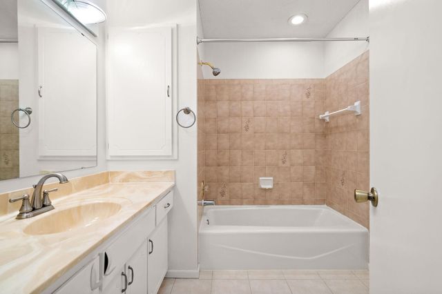 14216 Towers Lane, Eden Prairie, MN 55347