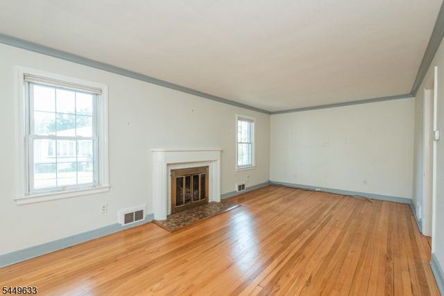198 Norman Rd, Newark City, NJ 07106