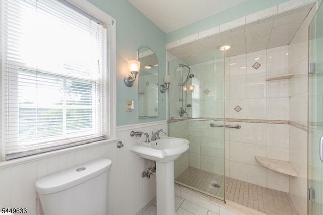 198 Norman Rd, Newark City, NJ 07106
