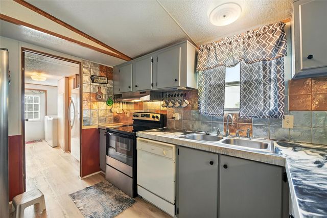 1933 Carter Road, Springtown, TX 76082