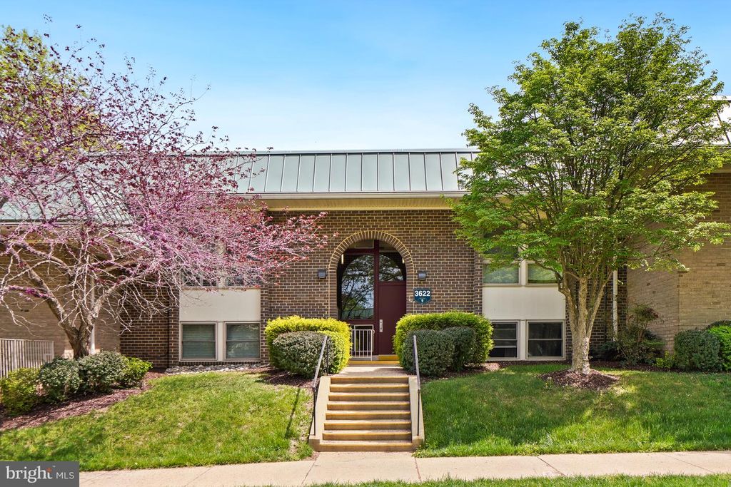 Image 1 of property listing at 3622 GLENEAGLES DR #9-2C, Silver Spring, MD 20906