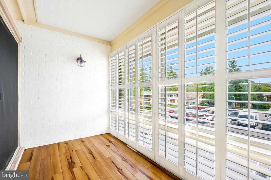 Image 18 of property listing at 3622 GLENEAGLES DR #9-2C, Silver Spring, MD 20906