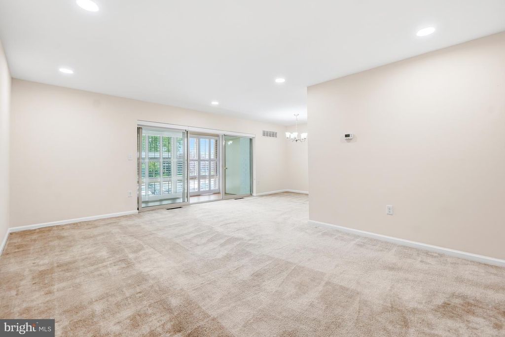 Image 22 of property listing at 3622 GLENEAGLES DR #9-2C, Silver Spring, MD 20906
