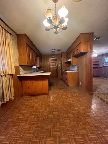 1655 E Fm 120, Denison, TX 75021