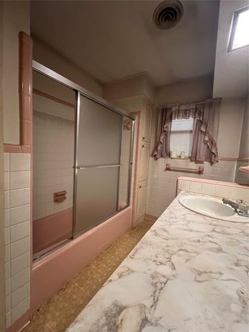 1655 E Fm 120, Denison, TX 75021