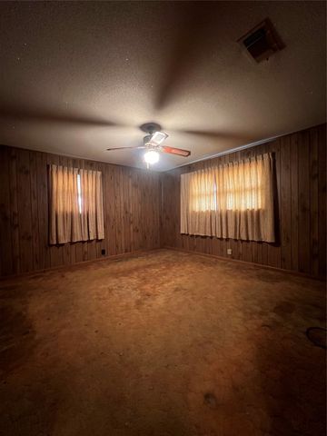 1655 E Fm 120, Denison, TX 75021