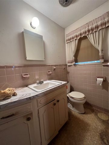 1655 E Fm 120, Denison, TX 75021