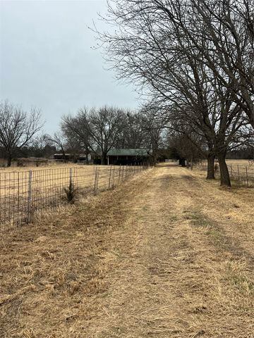 1655 E Fm 120, Denison, TX 75021