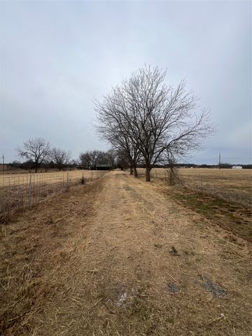 1655 E Fm 120, Denison, TX 75021