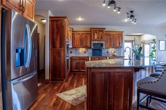 1824 N 700 Road, Baldwin City, KS 66006