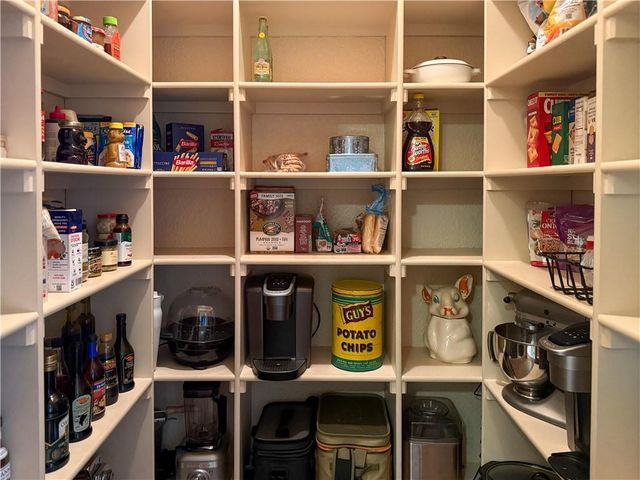 1824 N 700 Road, Baldwin City, KS 66006