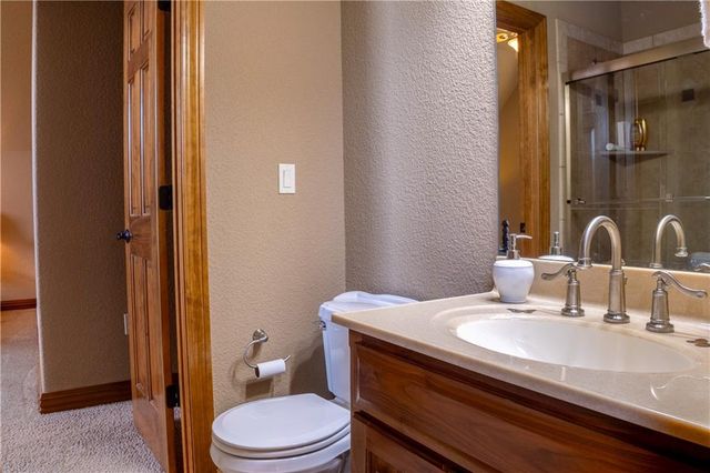 1824 N 700 Road, Baldwin City, KS 66006