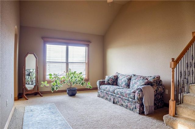 1824 N 700 Road, Baldwin City, KS 66006