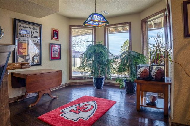 1824 N 700 Road, Baldwin City, KS 66006