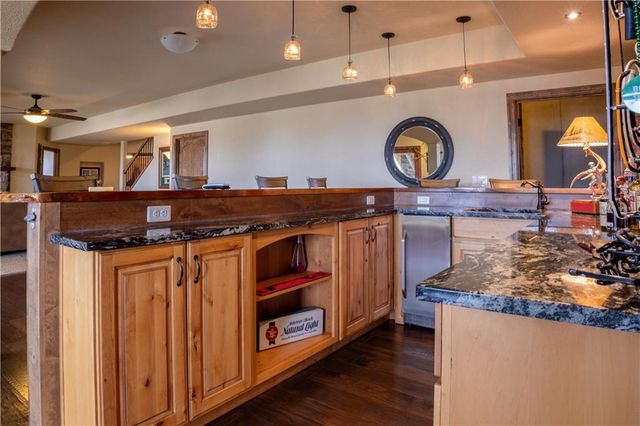 1824 N 700 Road, Baldwin City, KS 66006