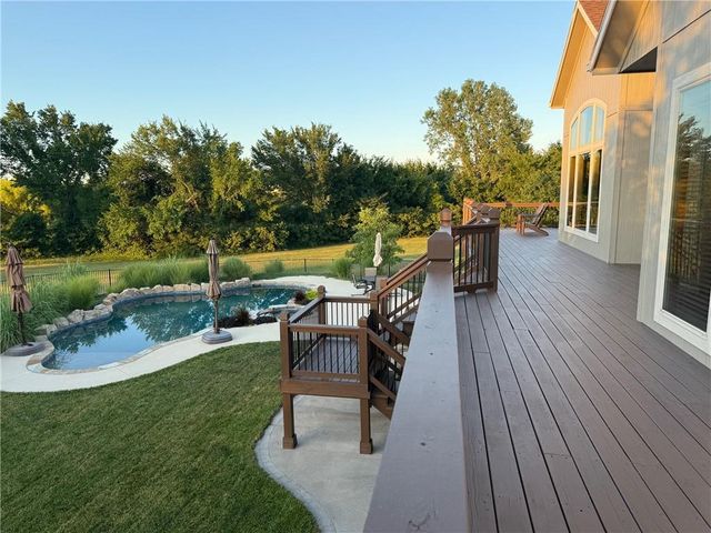 1824 N 700 Road, Baldwin City, KS 66006