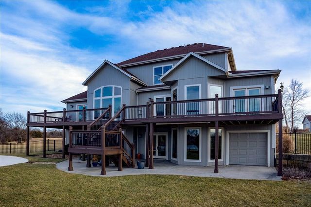 1824 N 700 Road, Baldwin City, KS 66006