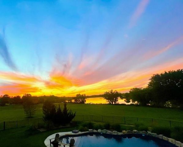 1824 N 700 Road, Baldwin City, KS 66006