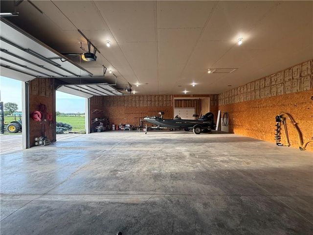 1824 N 700 Road, Baldwin City, KS 66006