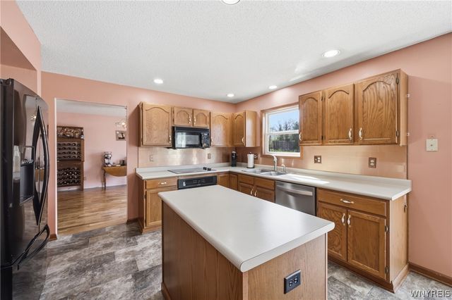 22 Ranch Trail Court, Orchard Park, NY 14127
