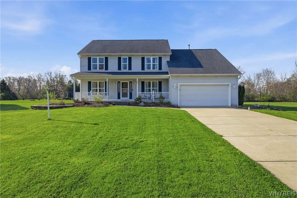 22 Ranch Trail Court, Orchard Park, NY 14127