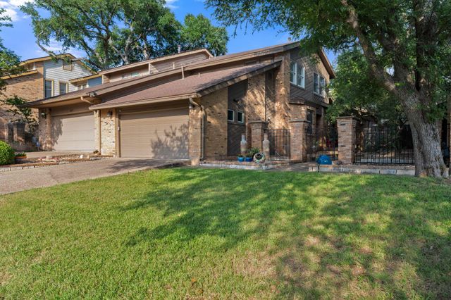 8125 Forest Mesa DR, Austin, TX 78759