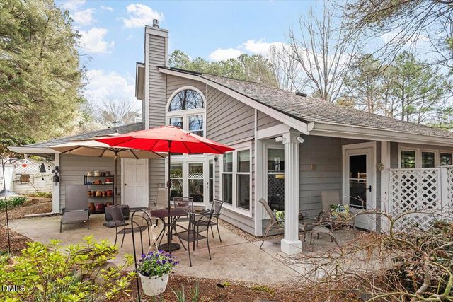 110 White Oak Way, Chapel Hill, NC 27514