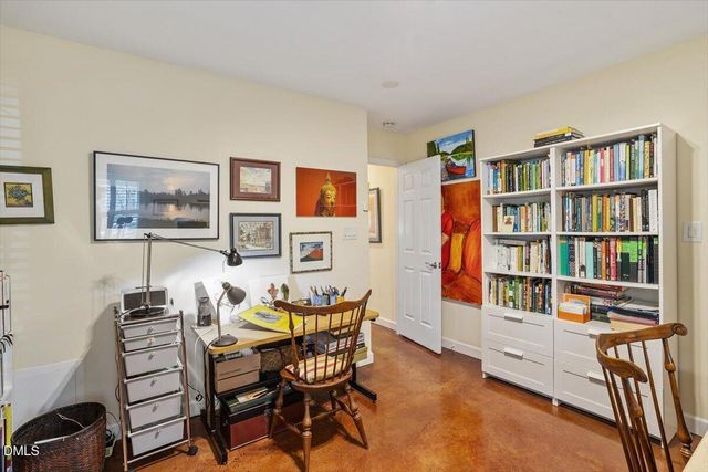 110 White Oak Way, Chapel Hill, NC 27514